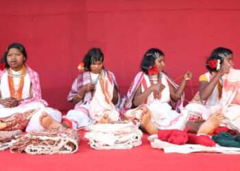 Mankidia Kondh Tribeswomen in Bhubaneswar's Adivasi Mela - The Indian Tribal