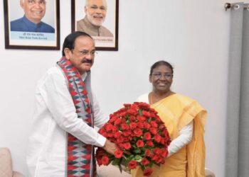 First Tribal President Droupadi Murmu, Vice President Venkaiah Naidu met President-elect Droupadi Murmu and congratulated her, Latest News President of India, Celebrations