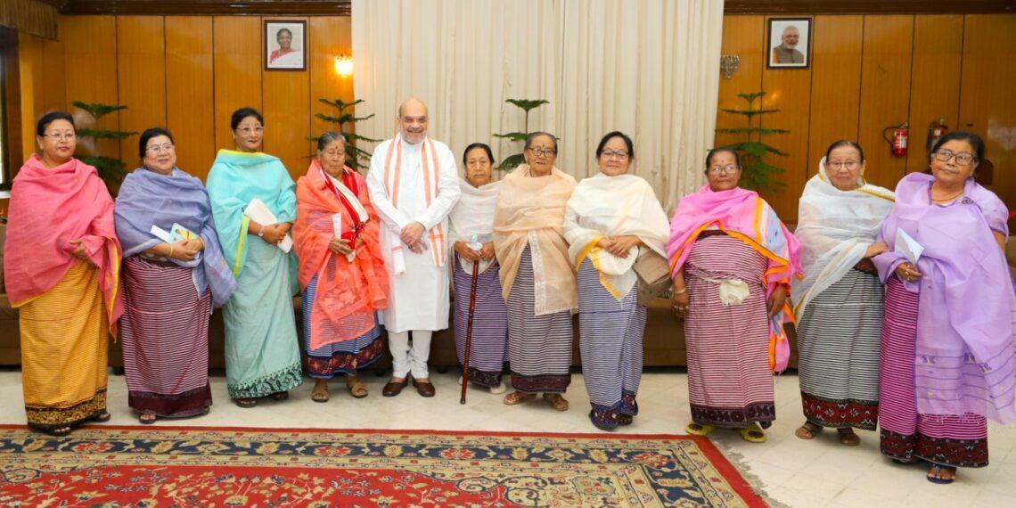 Home Minister Held A Meeting With A Group Of Women Leaders (Meira Paibi) Over Breakfast