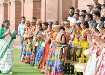 In A First, President Hosts All PVTG Communities, Outlines Importance Of Education