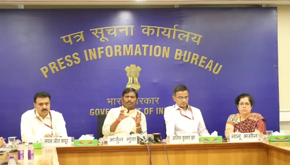 Tribal Affairs Minister Arjun Munda addressing media persons on 9 years of his Ministry's performance
