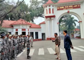 Security Personnel At Raj Bhawan | The Indian Tribal